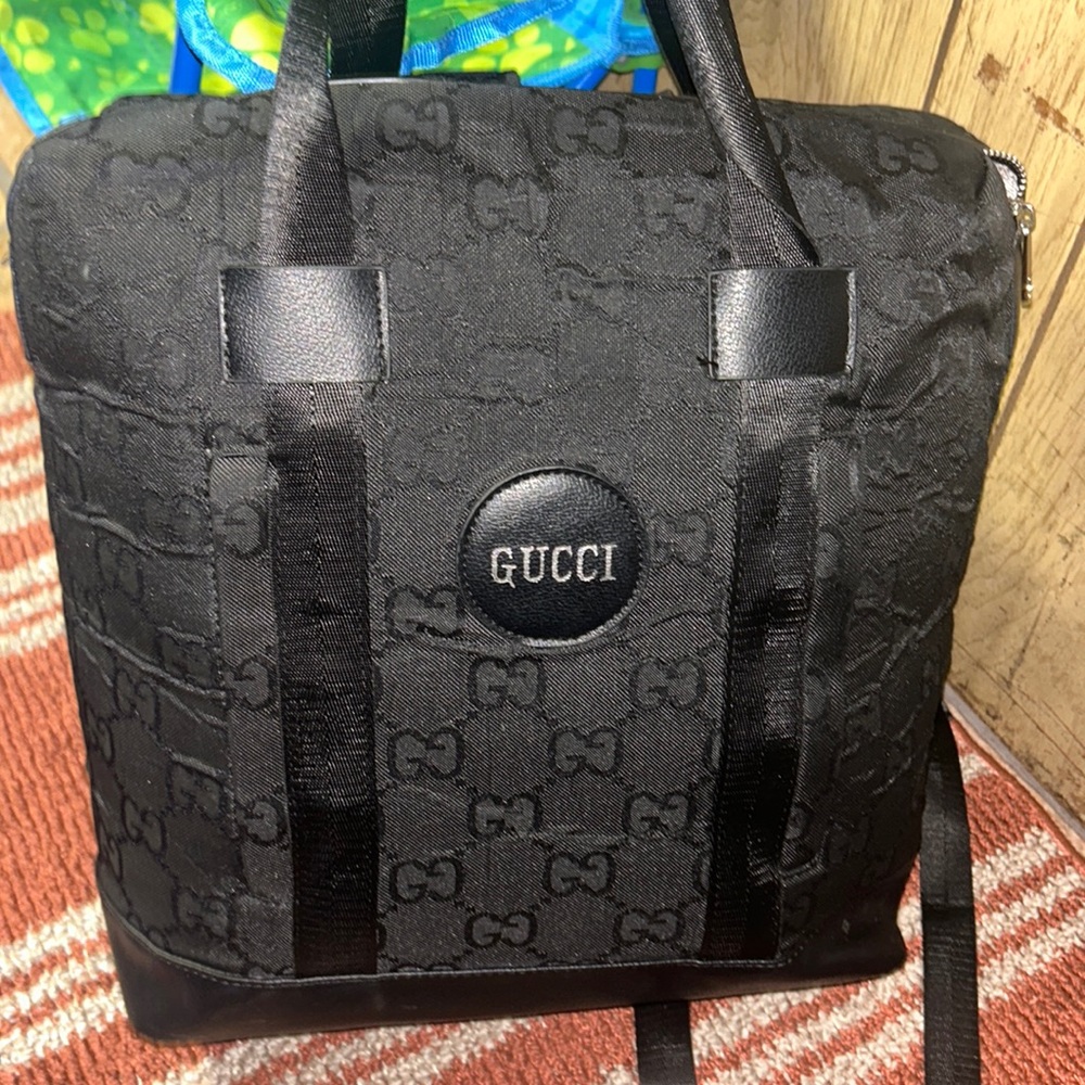 backpack - Picture 3 of 10